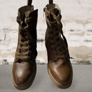 Vionic LANI Combat Boot, Lug Sole Lace up Brown Boots